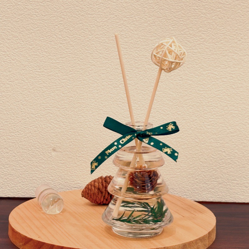 100ml Christmas Tree Flameless - Home Fragrance Reed Diffuser 评论和价格